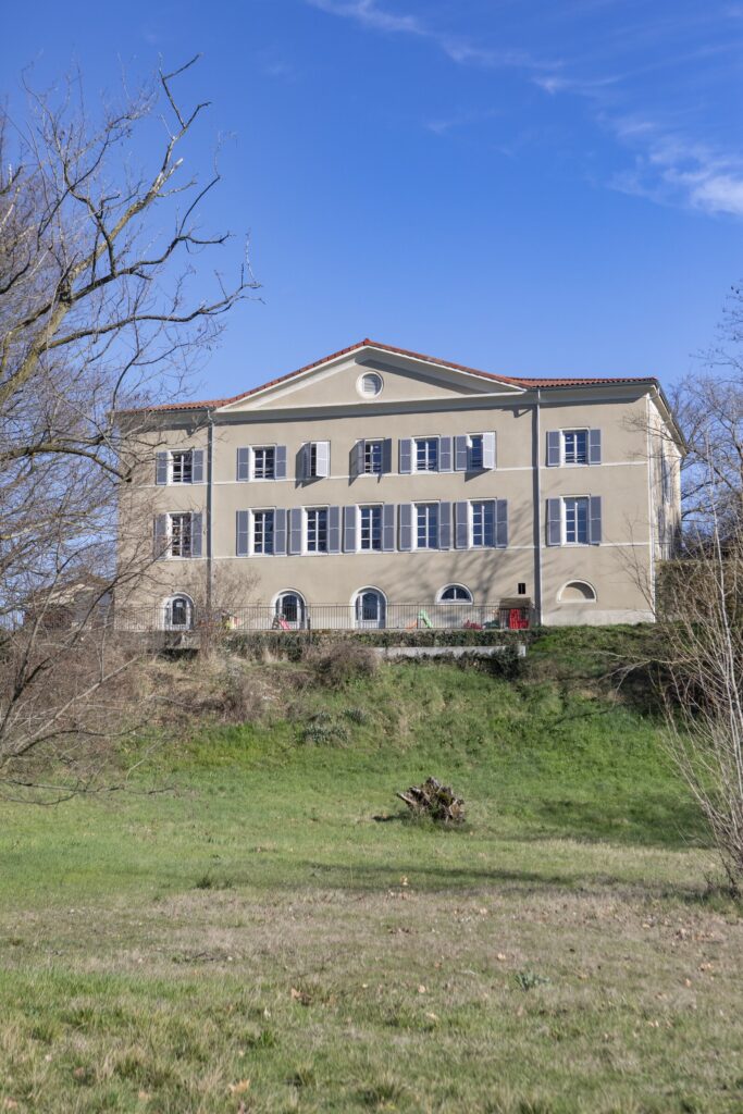 Maison médicale à Saint-Alban-du-Rhône (Isère), réalisé par AEA Architecte Constructeur — vue 2